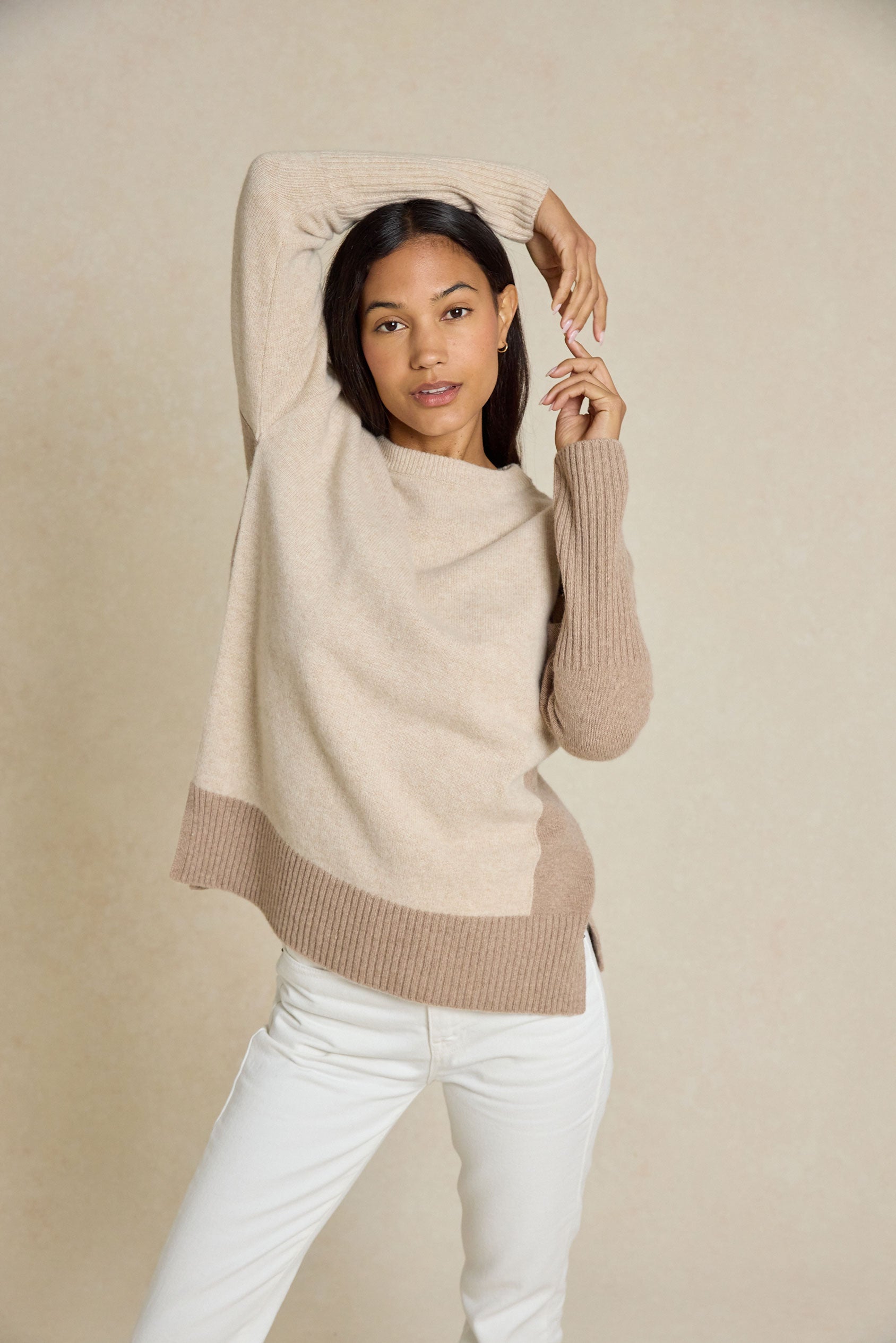 Stay cosy and stylish this Autumn with the Earlswood Colour Block Crew Neck Jumper. Perfect for layering, this must-have piece combines warmth with a modern, colour block design.