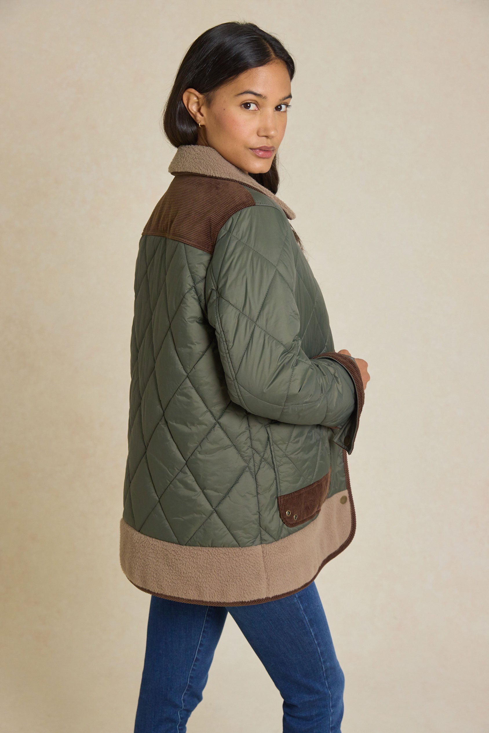 Embrace cooler days with the Filby Khaki Quilted Jacket for women. Stylish, warm and perfect for the Autumn/Winter season. Shop now!