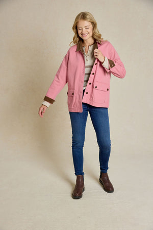 Countryside meets town with the Hallington Rose Barn Coat. Perfect for Autumn/Winter, it combines style and warmth for all your seasonal adventures.