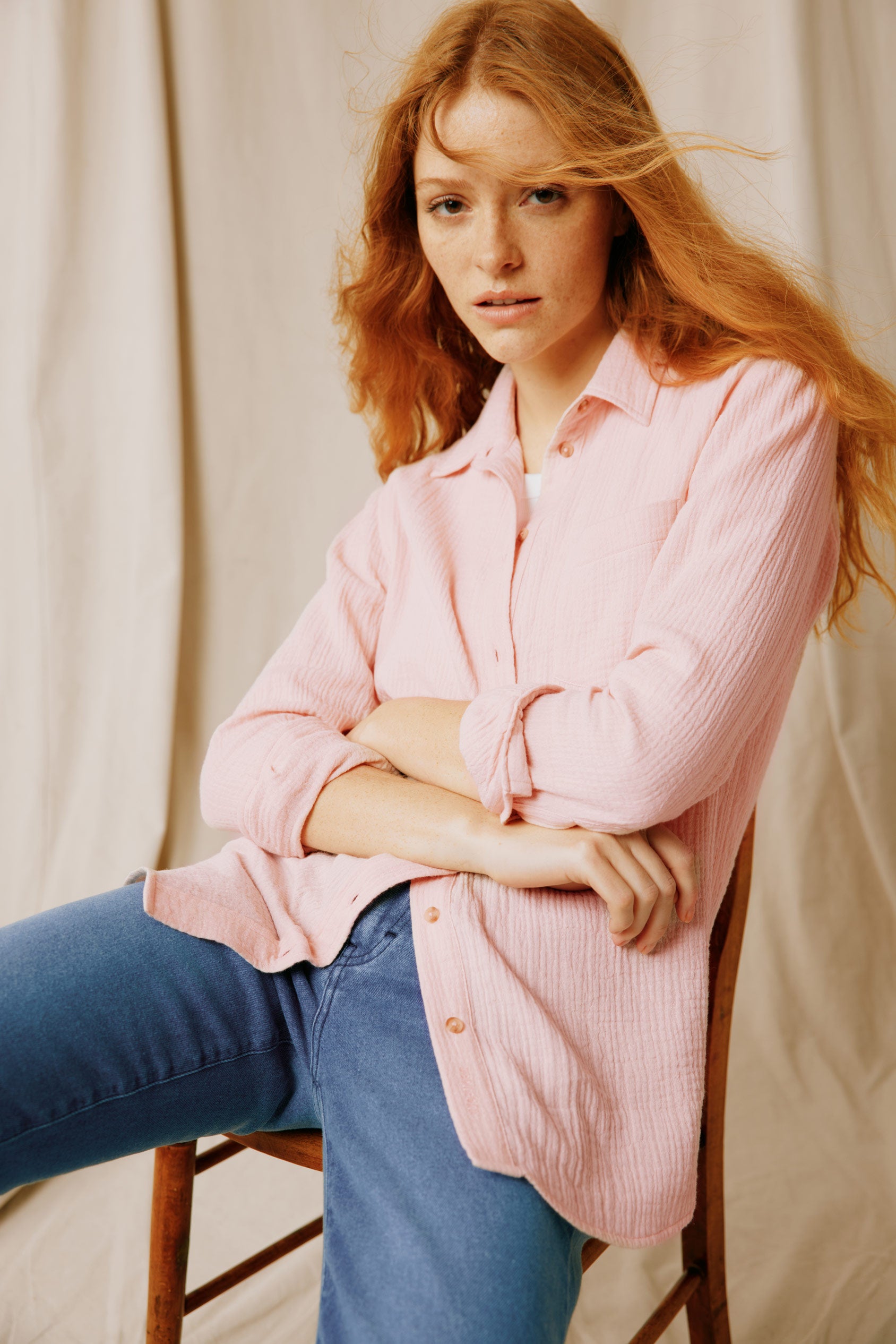 Upgrade your wardrobe with the Lifford Blush Doublecloth Shirt. Lightweight and elegant, it’s perfect for any occasion. Discover effortless sophistication today.