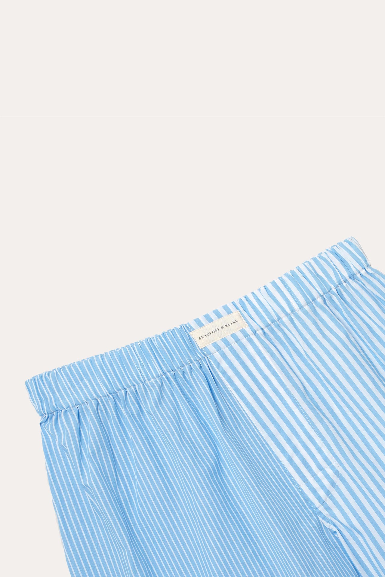 Upgrade your comfort with MEADLEY Sky Stripe Boxer Shorts. Featuring premium fabric, classic design, and superior fit for all-day wear. Perfect for any occasion.